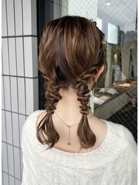 ザ オーダー(THE ORDER) ガーリーツイン/ねじねじ編みおろし