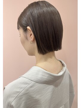 サロン ド ユーア(salon de yuua) 広島 タッセルボブ オリーブベージュ