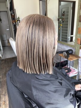 ロール(ROLL) アンブレラカラー/ブリーチ/天神福岡