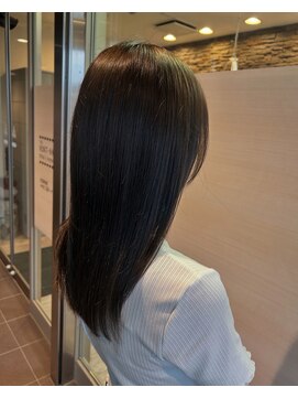 フィーカ(Fika) 暗めベージュ