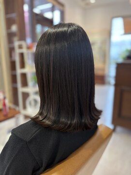 ミディアムヘア/外はねボブ/ヘアドネーションカット