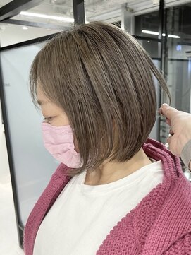 白髪ぼかしハイライト/ショートカット/40代50代/【西長堀駅】