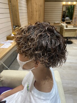 プレイフル(PLAYFUL) 波巻きスパイラルパーマ