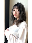 グレージュカラー/斜めバング/シルキーベージュ/くびれヘア