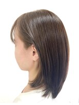 黄ぐまくん美容室 セミロング レイヤー