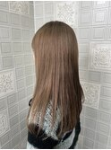 くすみベージュストレート