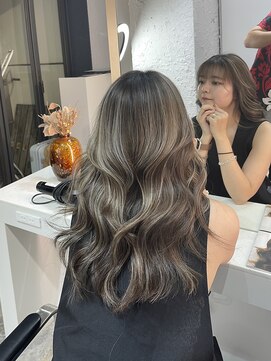 ブレンド 渋谷(BLend) マチルダボブ前髪ハイライトグレージュ