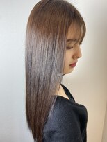 ロエ 元町店(Loe) 地毛風ストレート 縮毛矯正 ブラウンカラー 艶感 30代