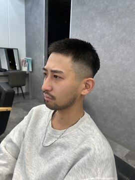 メンズサロン キング 梅田店(Men’s salon K!ng) フェザーパーマ/波巻きパーマ/ツイストスパイラル/メンズカット