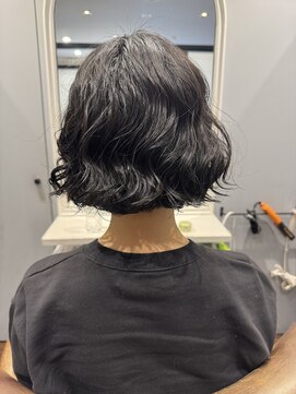 ミラレスカ 栄(MIRA RESCA) ボブパーマ