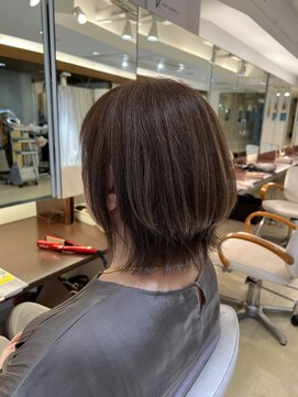 ヴァンカウンシル 札幌本店(VAN COUNCIL) 【安斉茜】ボブレイヤー/レイヤーボブ/白髪ぼかしハイライト