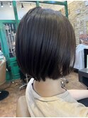 ショートボブ