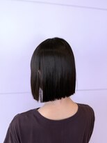 ヘアメイクアン(Hair Make Une)&nbsp;サラサラ感がたまらないストレート×前下がり切りっぱなしボブ♪