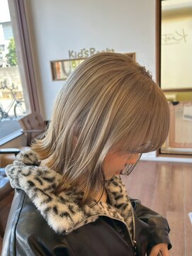 ノット 成田公津の杜(Knot) 黒髪/オリーブグレー/小顔/ココアベージュ/成田公津の杜駅