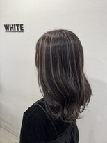 アンダーバーホワイト 阪神西宮店(_WHITE)&nbsp;コントラスト　外国人夫婦ハイライトカラー