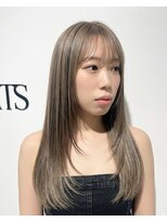 ハーツオオサカ(HE:ARTS OSAKA)&nbsp;小顔効果韓国レイヤースタイル/ハイトーン