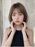 外ハネミディ×ミルクティーベージュ
