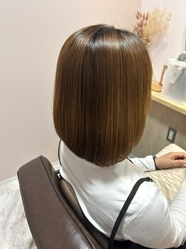 シルク(SILK)の写真/【北花田駅徒歩5分/駐車場有】白髪を”隠す”のではなく”ぼかす”施術◎白髪ぼかしでなりたい髪色も叶える
