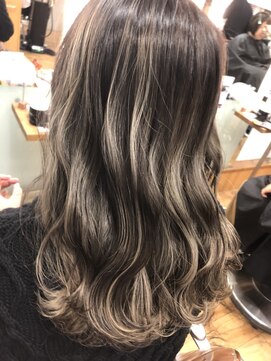 クレア 茅ヶ崎(CREA) ミルクティーグレージュ