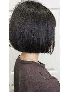 エイトタマプラ たまプラーザ店(EIGHT tamapla) eightたまプラ】デザインカラー_切りっぱなしボブ