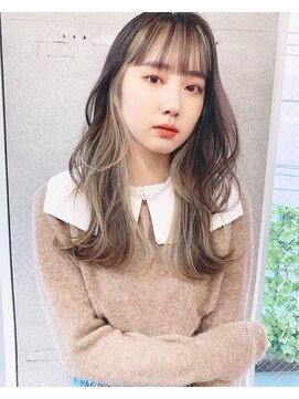 リコバイアフロート(riko by afloat) フォギーベージュインナーカラーくびれレイヤーカット【立野】