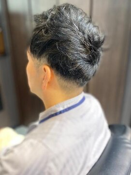 バーバーバー 四谷(BARBER-BAR) 大人のツーブロックスタイル