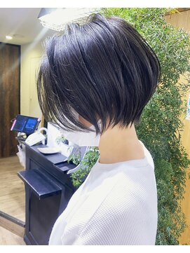 バンプ ギンザ(BUMP GINZA) 30代/40代/50代・絶壁解消・小顔前下がりショートボブ【中村】