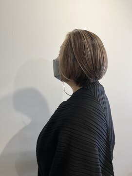 ゼンドットカラスマ(Zen.karasuma) 大人ボブ