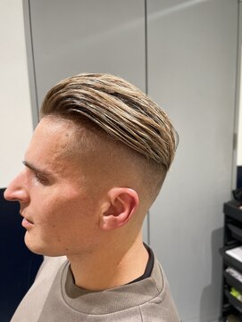 リバティシェアバーバー 銀座(LIBERTY SHARE BARBER) スキンフェード〈銀座〉理容室