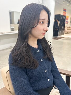 エトレ(etore) 存在感のある透明感×暗髪カラー