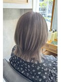 白髪染めを使わない＊透明感グレージュボブ【古賀義大】