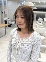 ヴィサージュアクト(VISAGE a.c.t)&nbsp;【抜け感ミディ×顔まわりレイヤー】