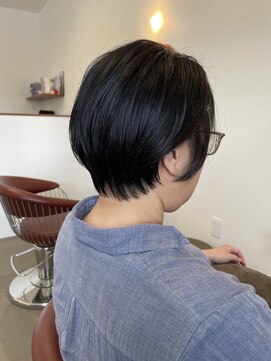 マド(mado) 大人のすっきりショートヘア