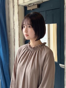 ニーゼロゼロナナ(2007) 【骨格補正】丸みショート×小顔カット