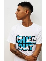 メリケンバーバーショップ コウベ(MERICAN BARBERSHOP KOBE) グランジツーブロックフェード刈り上げショートイメチェン@2