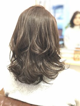 サロンドステージフォーヘアー(salon de stage for hair) ツヤ感ゆるふわミディースタイル☆