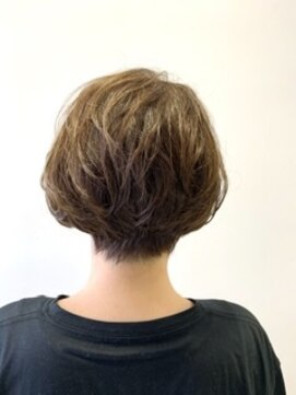 ヘアーアンドアート ルミナ(HAIR&ART LUMINA) アッシュベージュ