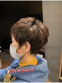 くせ毛をいかしたベリーショート