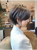 絶壁解消×くびれ×30代40代50代×前髪長め大人ショートボブ永