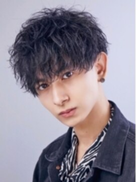 ゴールド 京都(GOALD) ツイストスパイラルパーマ　Vマッシュ　無造作　刈り上げ