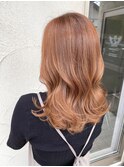 ピンクベージュ