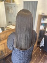 メレット(Meret)&nbsp;〈Meret〉グロスカラー×グレージュ×オージュアトリートメント