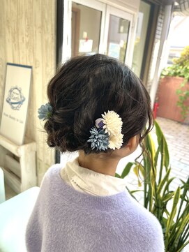 ヘアスペース エアリス(Hair space Earth) ふんわりシニヨンヘア