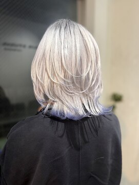 ヘアースタジオゼン アドバンス(hair studio Zen advance) ハイトーンホワイトウルフ