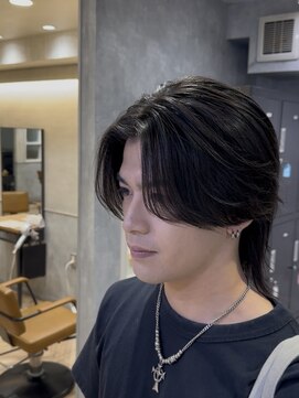 曲がる縮毛矯正専門店 バイ レイズ 名駅(曲がる縮毛矯正専門店 by RAYS) 毛流れニュアンスセンターパートウルフ