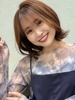 ステアケース 武蔵小杉店(stair:case) 外ハネボブ大人ガーリーくびれへア薄め前髪マロンベージュ