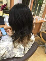 ヒラトヤ 肴町店 ミディアムレイヤー*ウルフ*インナーカラー*抜きっぱなし