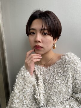 エアー 青山(AIR) 丸みショートセンターパートハンサムショートくびれショート