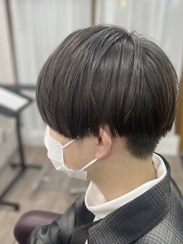 髪質・骨格・クセを見極めたカットで、伸びても扱いやすいスタイルに◎スタイリングもしやすいと評判！