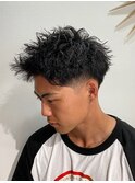 スパイキーショート　ツイストパーマ　テーパーフェード